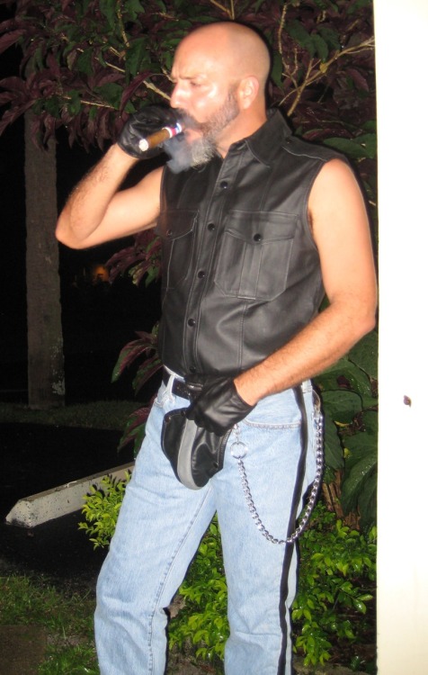 June 28, 2009.  I had just had the codpiece jeans made by Todd at Leatherwerks.  Wanted to show them