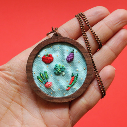 sosuperawesome:  Embroidery by BaobapHandmade on Etsy  • So Super Awesome is also on Facebook, Twitter and Pinterest • 