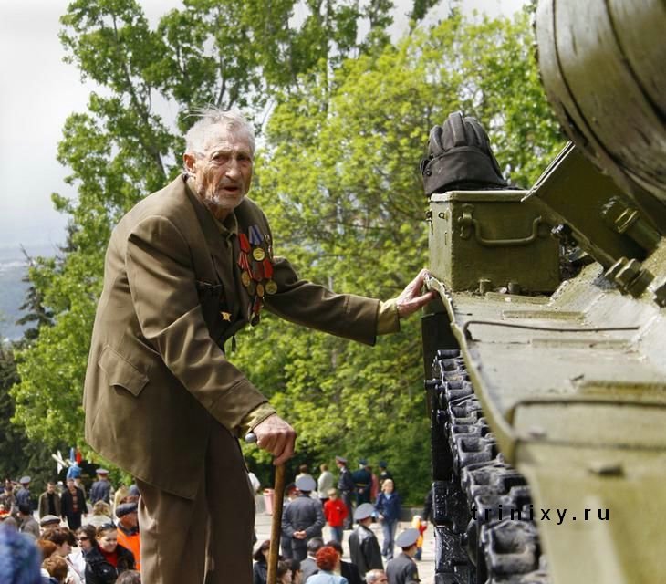 762x54r-innawoods:  lazyhari:  A really great picture - Russian veteran of World