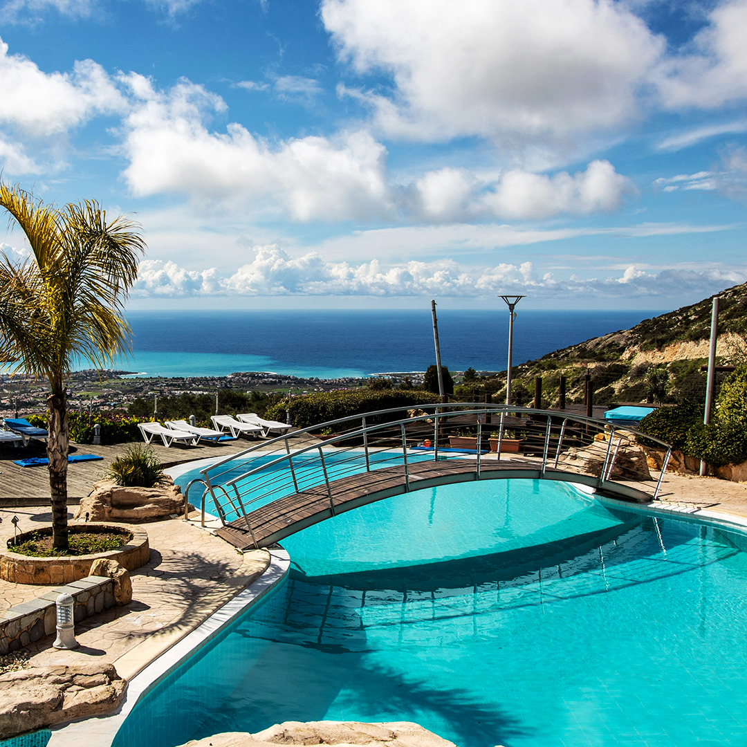 luxuvore:    Panorama Villa, Paphos, Chypre