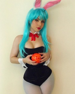 ilovegirlswhocosplay:  Maria Fernanda as Bluma😍🙌👏❤(Dragon Ball)