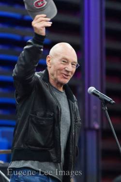 Lemonsweetie:  Let Me Tell You A Thing, About An Amazing Man Named Patrick Stewart