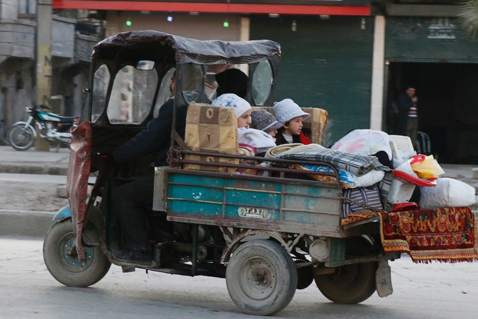 fotojournalismus:  Syria 2014 1. Deir al-Zor, Feb. 3. (Khalil Ashawi/Reuters) 2.