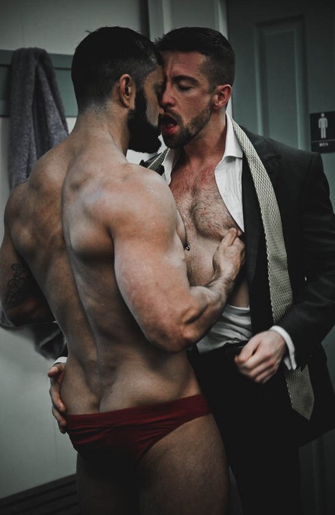 Suit and tie nippleplay