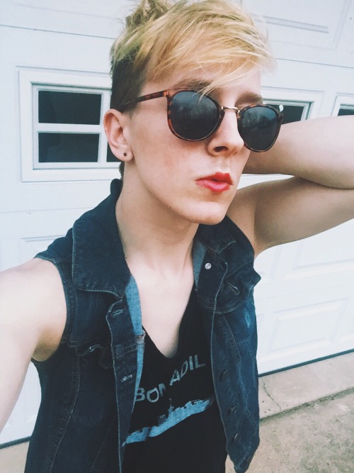 empty-funerals:So, I recently came out as genderfluid about two months ago after struggling w/ how inadequate my cis identity made me feel, like I was cutting of bits of myself off everyday in order to fit into the mold I’d been given.   Fast forward