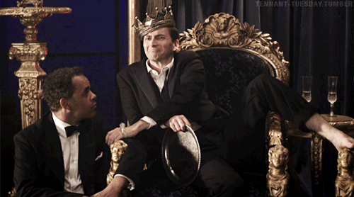 tennant-tuesday:BrOTP: Hamlet & HoriatioI mean, just look at this hug.Best BFFs to the end, when