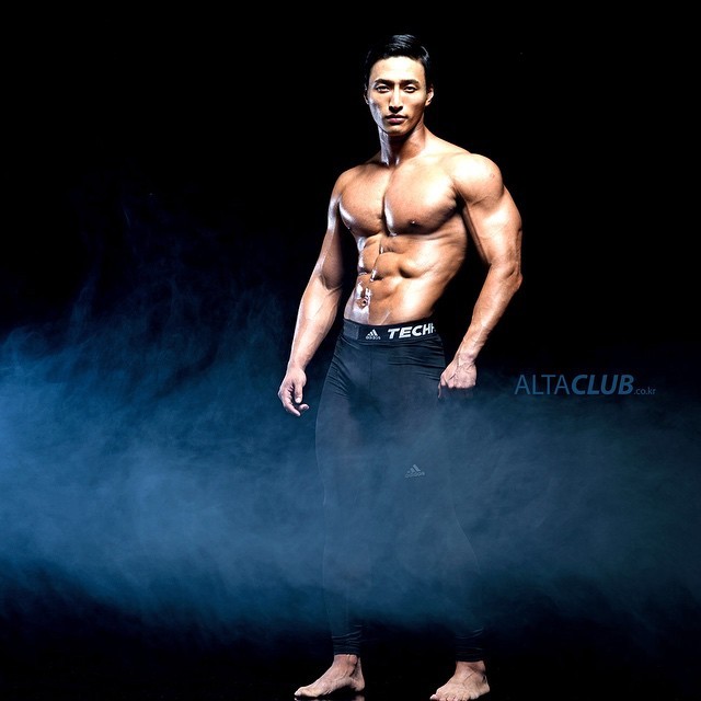 Viva!Asian hunks!