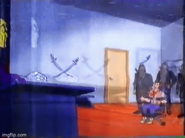 5bcf35b9678304724cb2689b76e7ce6131d71839.gifv