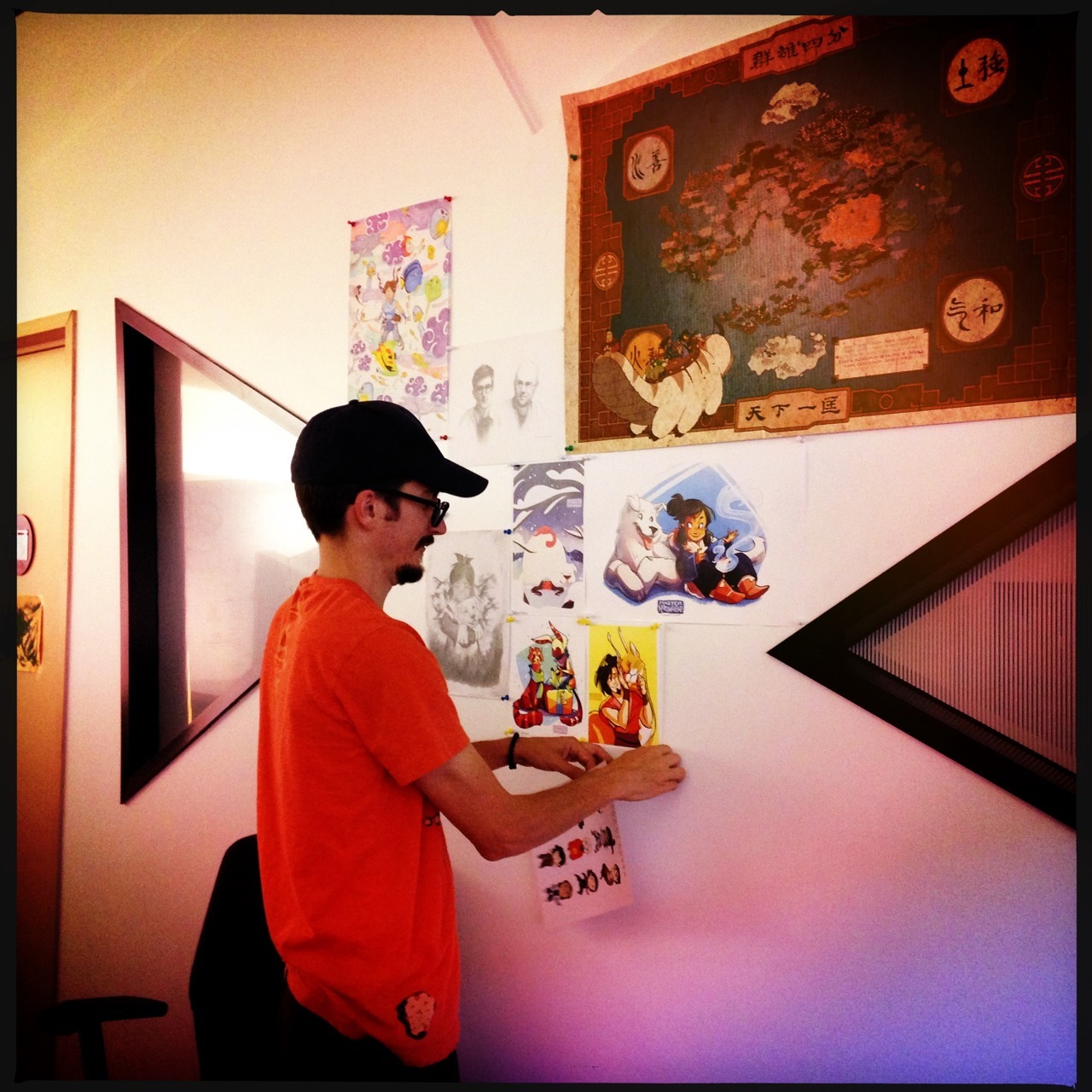 bryankonietzko:  angelasongmueller:  View from my cube. Bryan starting to put up