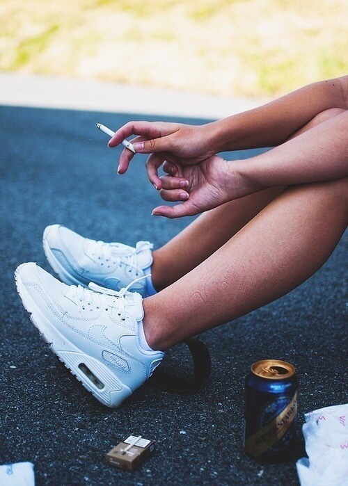 passionatenikeaddicton: Nike Air Max white/white