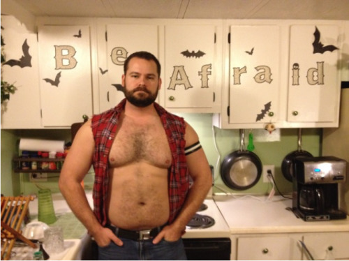 onetighthole:  I’m only afraid the counter won’t work for us to fuck on. 