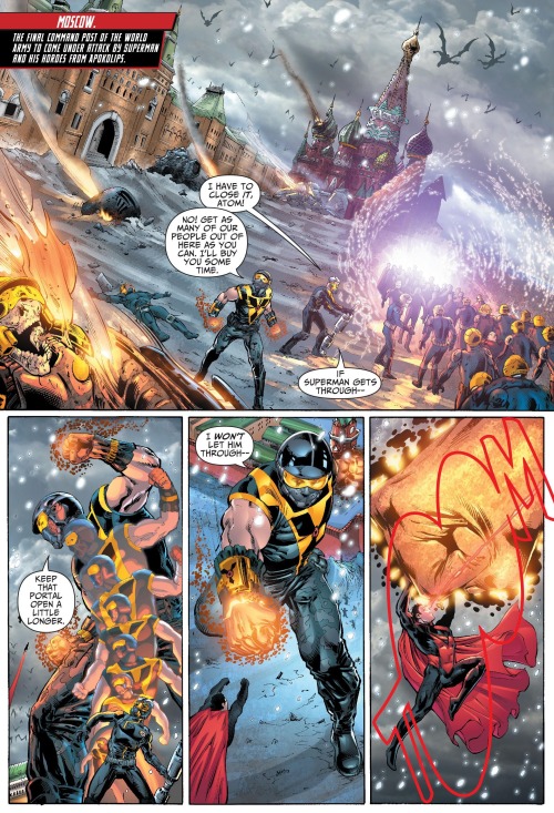Atom vs. Superman.[from Earth 2 (2012) #21]