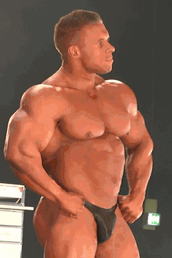 musclementoworship:  Stud bouncing for a fan who caught sight of those HUGE PECS ! 