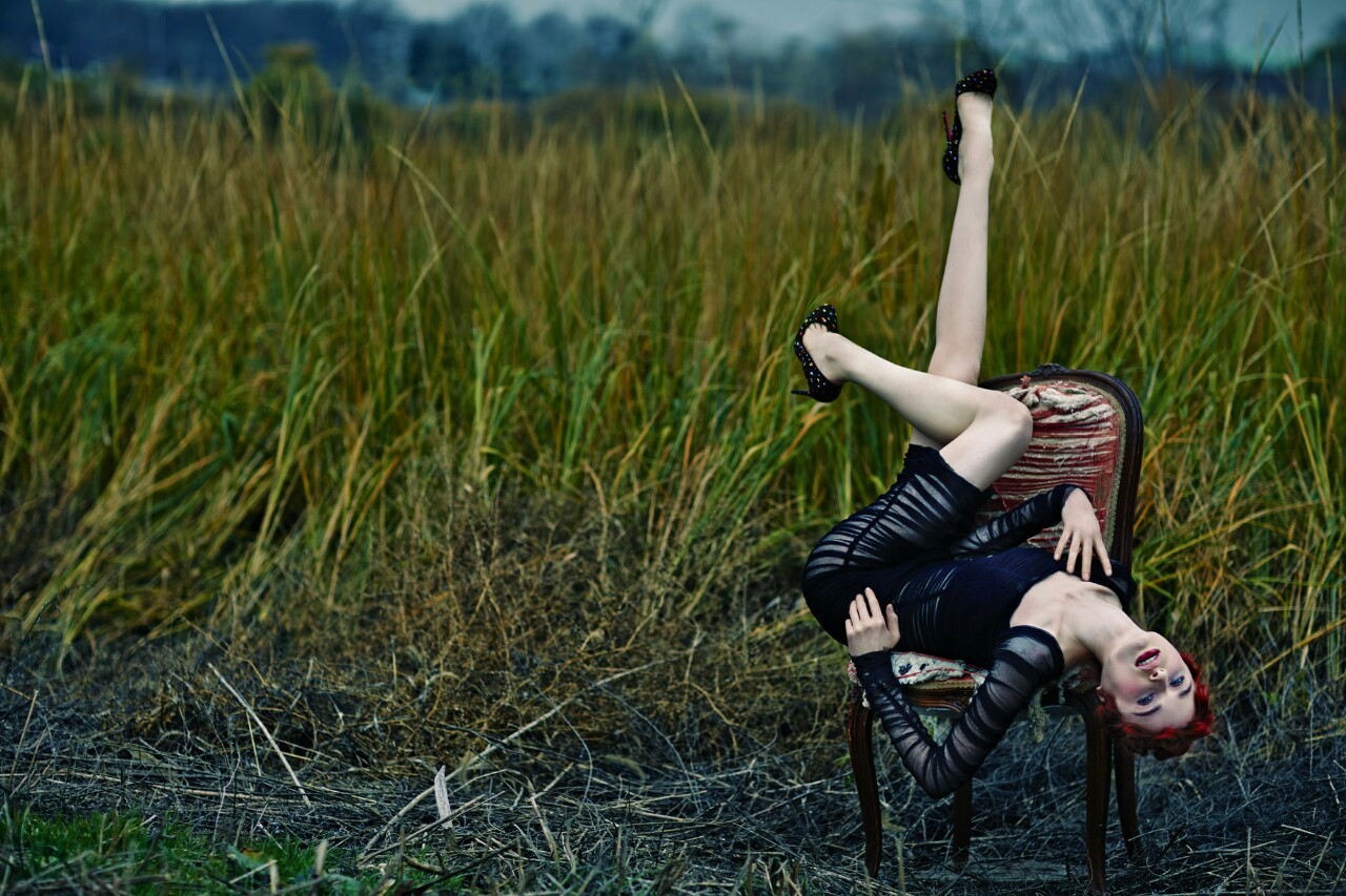 lisa401971:  Rhiannon McConnell and Cece Yost photographed by Hao Zeng for Vogue