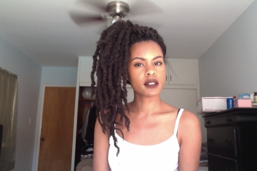 howtobeafuckinglady:see-linewoman:Hair changes more than the weather***runs to the store and buys fi