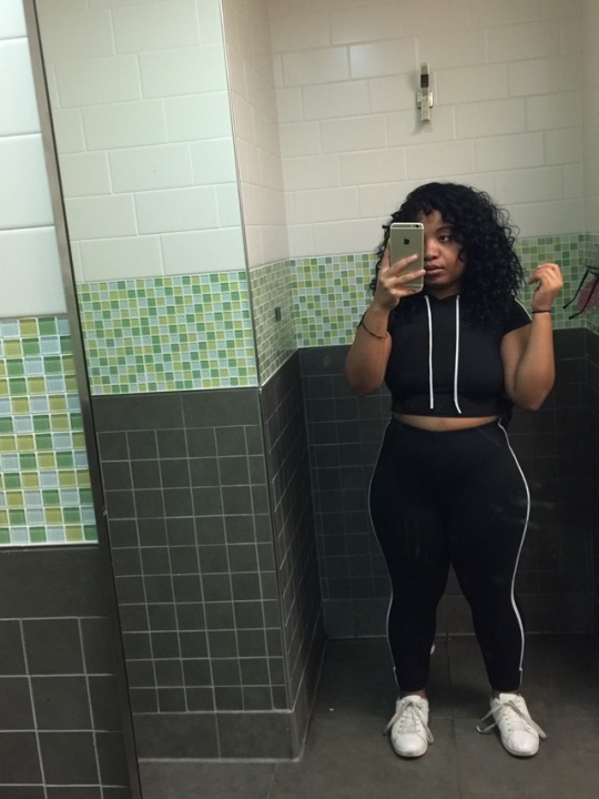goldenpoc:  Ft my favorite mirror 