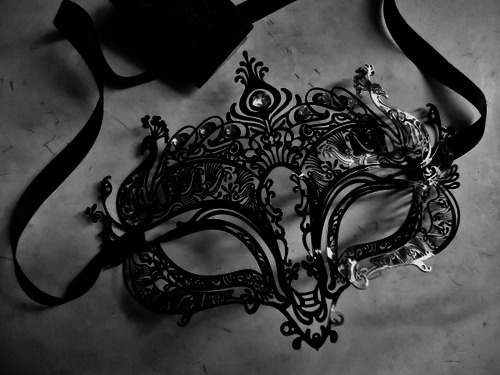 loungeoflust:  mistresselanvital 