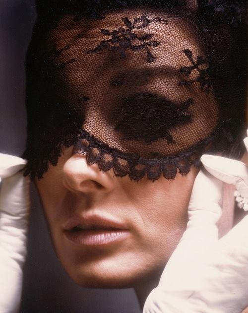 theswinginsixties:  Audrey Hepburn in ‘How To Steal a Million’, 1966. 
