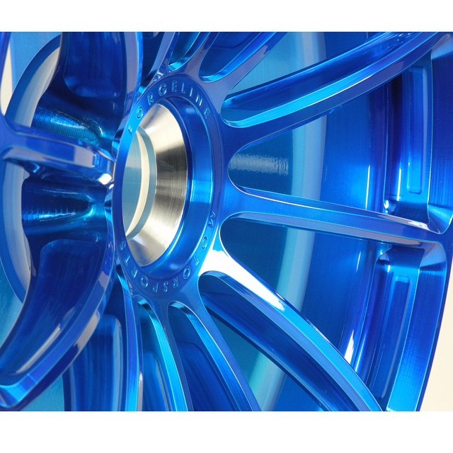 forgeline:  Center locking one piece forged monoblock Forgeline GT1 finished in Transparent