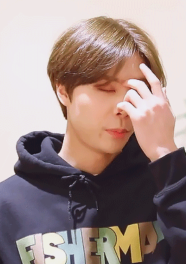 johnil: he’s so animated ♡