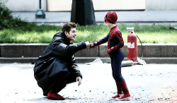 hellyeahstonefield:  More pics : TASM 2