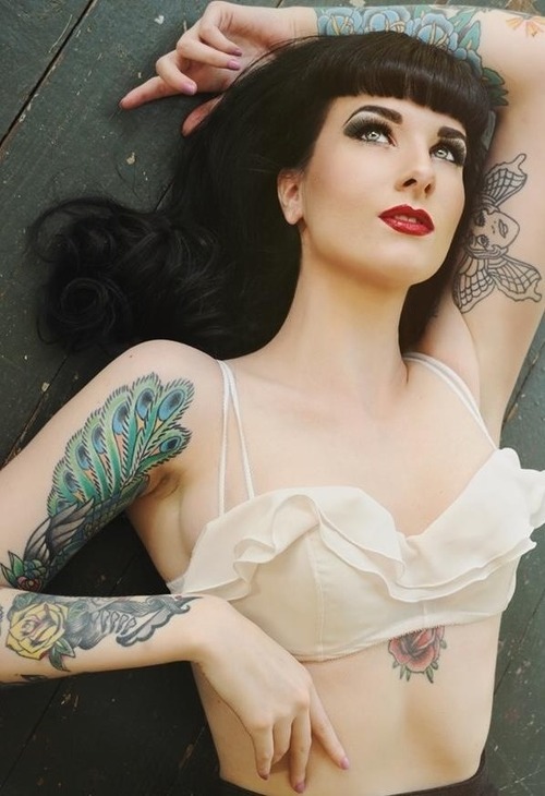  Liz Hall 