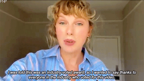 friendlyneighborhoodpegacorn:Taylor Swift’s acceptance speech for the Best Direction award at the 20