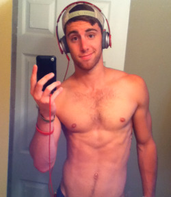 ratethestraight:  Rate Todd here with 50 likes/reblogs if you want him rated and hard for you ;)  YES. I would love to see this guy HARD