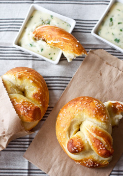 petitsluxes:  Foodie Thursday:   Soft Pretzels with Roasted Jalapeño Cheese Sauce   For the pretzels: 1 1/2 cups warm water (110 to 115 degrees F) 1 tbsp sugar 2 tsp kosher salt 2 1/4 tsp instant yeast 22 oz all-purpose flour, approximately 4 1/2