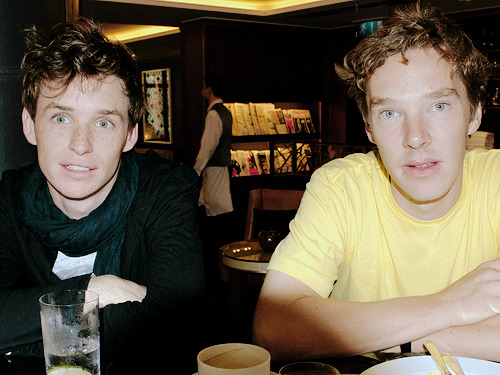 saku-haku: bencdaily: Benedict Cumberbatch with Eddie Redmayne at J Sheeley Restaurant on June 15, 2