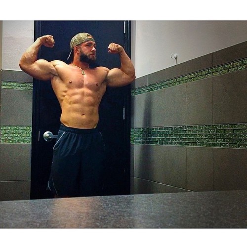 hyper-masculine:    ► HYPER-MASCULINE ♂ ◄ [page]♂ ♂♦ Hyper-Masculine ARCHIVE ♦ [all pics]    
