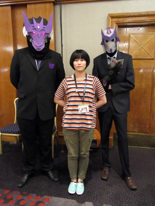 crono8:I can’t believe Mayu joined the DJD.Holo Cyclonus - eabevella, Starscream - apolloniangasket,
