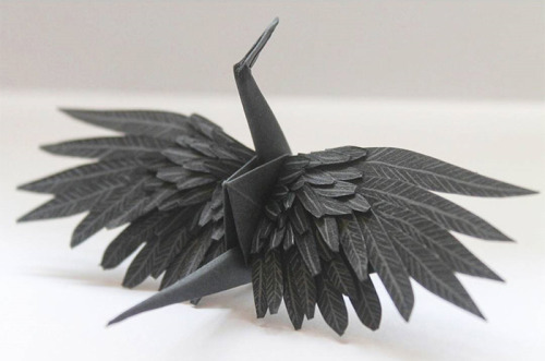 awesome-picz: Stunning Works Of Origami Art To Celebrate World Origami Day.