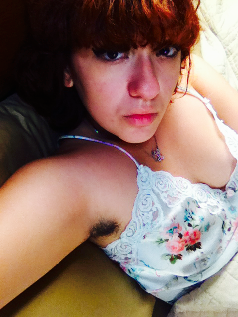 gaylien-invader: Tell me I’m pretty Pretty is understatement.