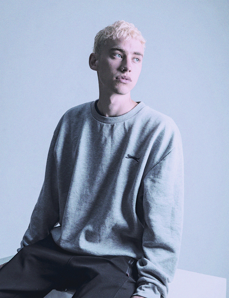 ozzmoses:  Pantone’s colors of the year - Rose Quartz &amp; Serenity. 