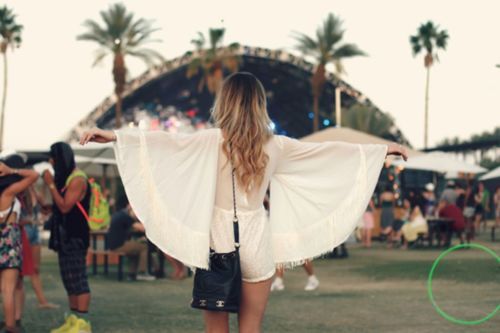 whatareyoulookinatbitch:  Coachella on We Heart Ithttp://weheartit.com/entry/113003384/via/dididolla