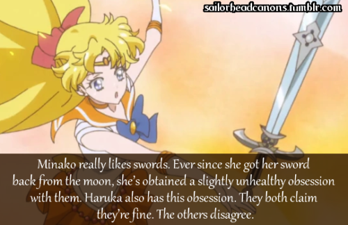  Minako really likes swords. Ever since she got her sword back from the moon, she’s obtained a sligh