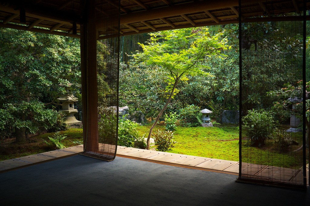 papalagiblog:  Temples in Kyoto. Images by Flickr user Marservia http://landscapefocused.tumblr.com
