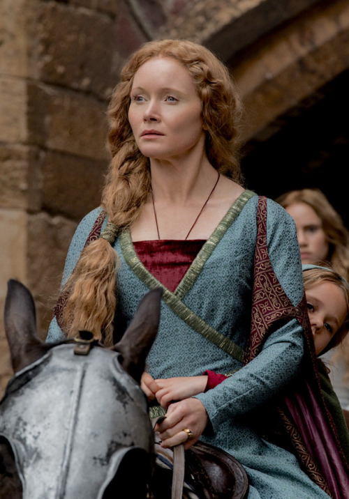 Essie Davis as Elizabeth Woodville in “The White Princess” (2017)