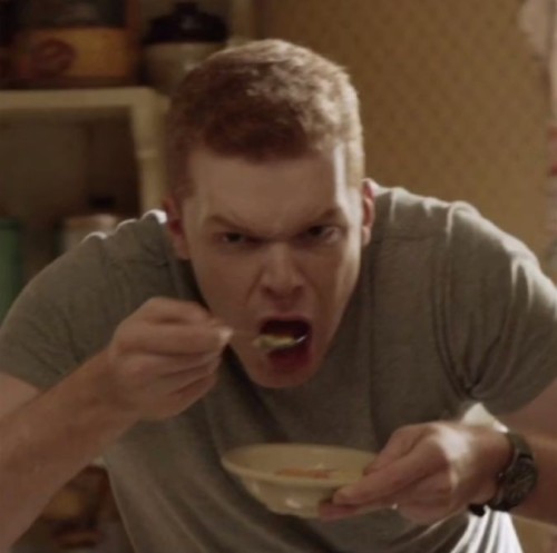 Just Gallavich Eating