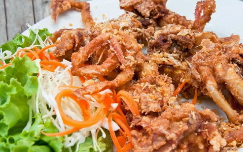 Kepiting merupakan salah satu seafood yang paling banyak digemari di Indonesia. Kepiting ada yang hi