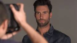 Adam Levine * MAROON 5