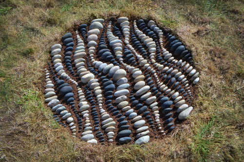 escapekit:Stone Coil Arrangements Wales-based artist Jon Foreman’s in collaboration