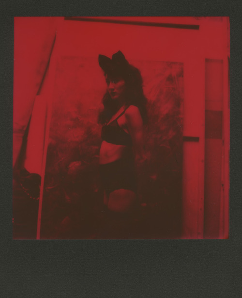 Canelle by me Duochrome polaroid black and red2016ParisFive Monkeys studio