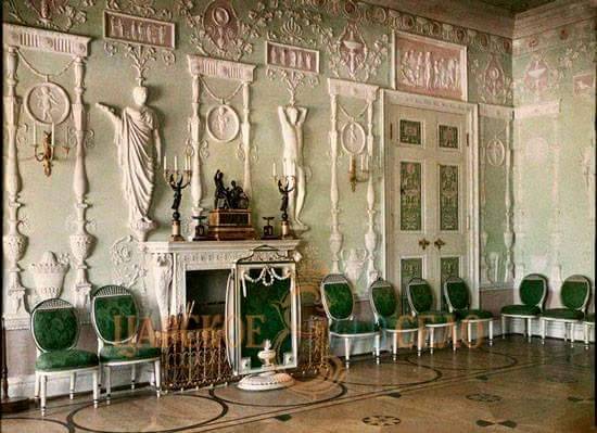 aw-laurendet:  Autochromes taken of the interiors of the Catherine Palace at Tsarskoe