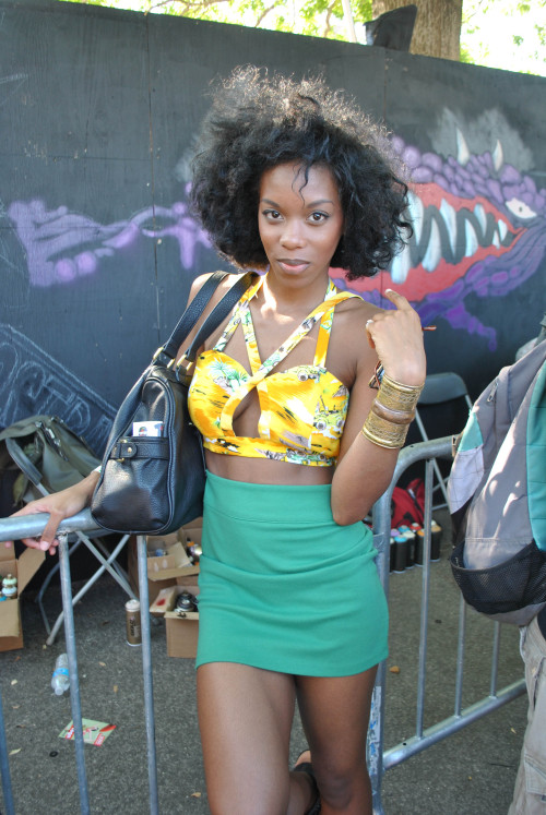 lasergunsandcongodrums: Girls at Afro Punk