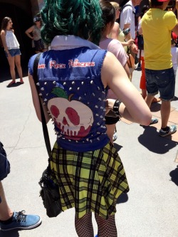 you-will-rebel-to-any-thing:  Punk Rock Snow White 