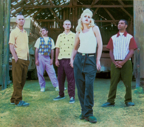 puregwenstefani:  Tragic Kingdom Cover shoot  