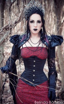 victorian-goth:  Victorian goth http://victorian-goth.tumblr.com/