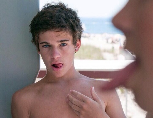 Only The Best Twinks
